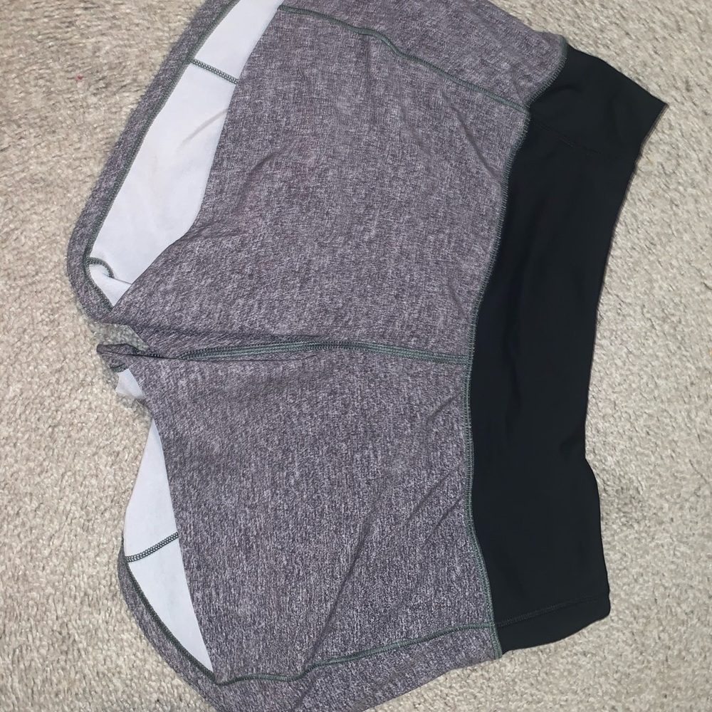 🤍LULULEMON SIZE 4 GREY SPEED UP SHORTS🤍 - Picture 3 of 4
